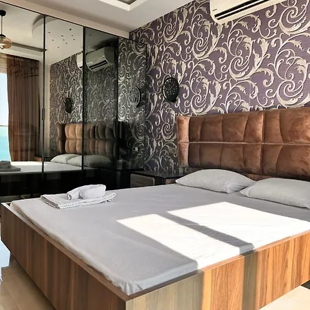 Duplex: Pool/gym/sauna & Sea View Алания
